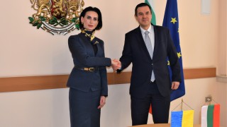 Помощта на България обсъди новият украински посланик с министри