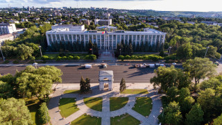 Малка постсъветска република обяви извънредно положение - заради опасността от спиране на руския газ