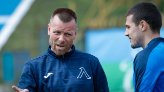 Група от 20 футболисти определи старши треньорът на Левски Елин