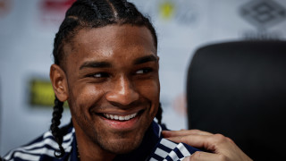 Защитникът на Левски Кристиан Макун бе засипан с похвали от