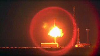 Русия изстреля нова ядрена бойна глава на междуконтинентална балистична ракета "Топол"
