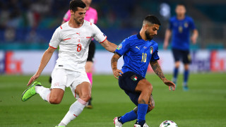 Капитанът на Наполи Лоренцо Инсиние е обект на интерес