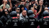  Топшпионинът на Германия оборва Меркел, че е имало офанзиви против имигранти в Кемниц 