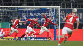 Тестовете за коронавирус на 19 членове на футболния Майнц 05