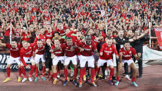 Преди сегашното управление на ЦСКА години наред на Армията бяха