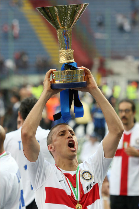 Челси се отказа от Ернан Креспо