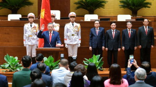 Парламентът на Виетнам избра министъра на полицията То Лам за