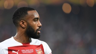 Ръководството на Арсенал ще предложи нов договор на нападателя на