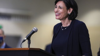 Директорът на Центровете за контрол и превенция на заболяванията в