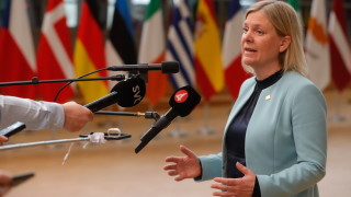 Шведският премиер Магдалена Андершон заплаши в четвъртък да се оттегли