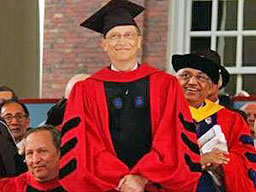 Бил Гейтс най-после се дипломира