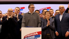 Партията на Вучич печели и балотажа в Сърбия