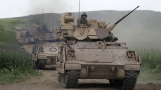 Украинска военна част загуби повечето си бронетранспортьори Bradley