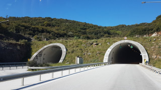 Авария остави без осветление тунела Големо Бучино на АМ Струма Това