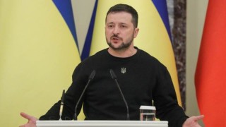 Украинският президент Володимир Зеленски заяви в неделя в новогодишна публикация