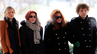 Внукът на Елвис Пресли Бенджамин Кио се е самоубил Той