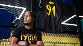 Още трима футболисти разтрогнаха договорите си с Ботев Пловдив Колегите