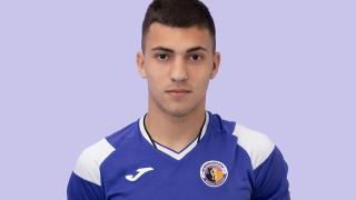 Етър ще бъде без фланговия си футболист Кольо Станев за