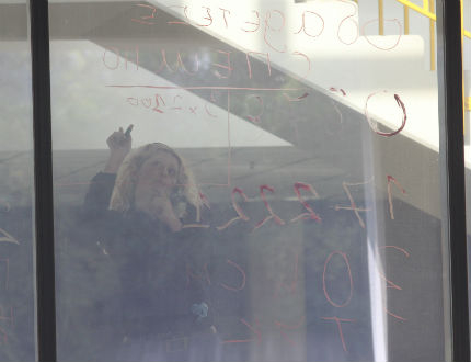 ЦИК се чудят какво да правят с кашата в „Арена Армеец"