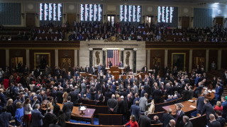 В сряда вечерта Доналд Тръмп се превърна в третия президент