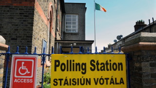 С висока избирателна активност и при очаквана победа на поддръжниците