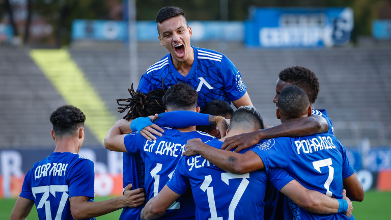 От Левски се лишават от специалист заради отказ да платят неустойка