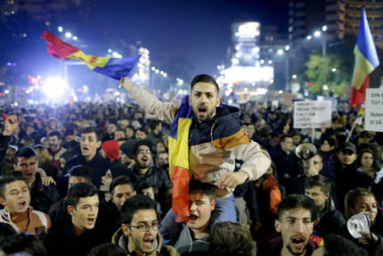 Протестиращите в Букурещ поискаха предсрочни избори