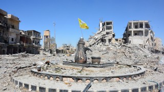 Видеокадри от дрон от северния сирийски град Ракка показват степента