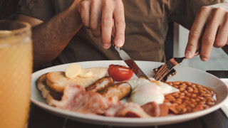 Болнична храна уби петима във Великобритания Британското правителство е наредилo да