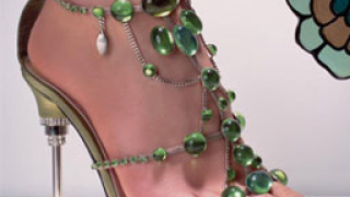 85 дами бягаха на токчета във Варна и Приморско