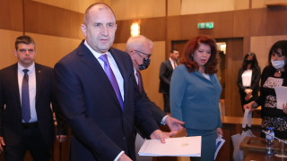 Българите вече излизат от състоянието на хипноза след насажданата паника