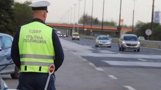 Камерите на Пътна полиция към СДВР са заснели 3787 автомобила