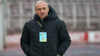 Треньорът на Черно море Илиан Илиев ще може да разчита