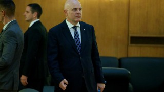 Главният прокурор Иван Гешев дойде в Народното събрание за заседанието