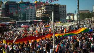 Сблъсъци на гей протест в Истанбул 