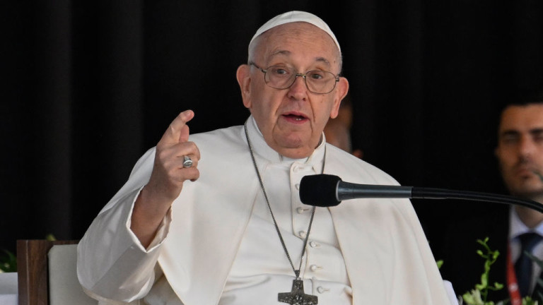 Папа Франциск отправи нов призив за мир чрез преговори, съобщава