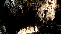 Български спасители помагат на бедстващ изследовател в пещера в Турция