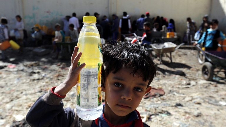 СЗО: Почти 5500 болни от холера в Йемен