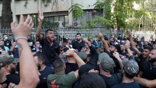 Кървави сблъсъци разтърсиха Бейрут