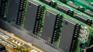 Китайските регулатори започват разследване на дейността на производителите на чипове