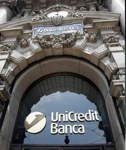 УниКредит сля банките си в Чехия и Словакия 