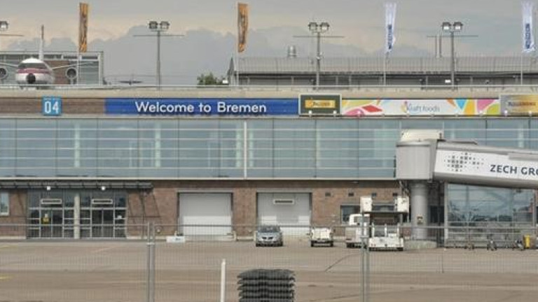 Международното летище в Бремен беше затворено в продължение на няколко