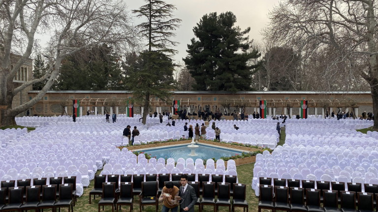 Афганистанският президент Ашраф Гани положи клетва за втори мандат, но