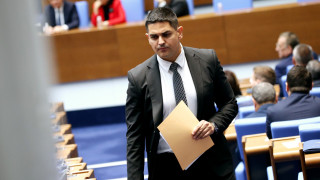 Софийският градски съд спря делото за натиск срещу лидера на