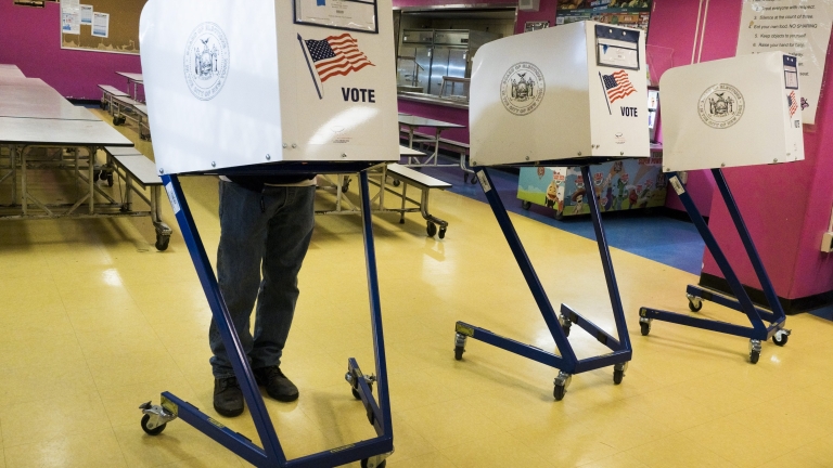 Често има изборни измами, смятат близо половината американци