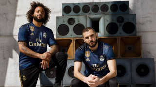 Лятото може и да е в разгара си но футболните