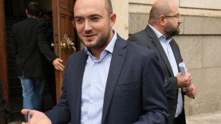 Няма опасност софиянци да останат без парно заради задълженията на