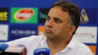 Наставникът на Левски Николай Митов е изправен пред сериозна