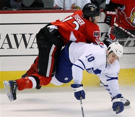 Изненадваща загуба за "сенаторите" с 0:5