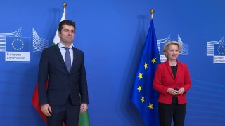 Шарл Мишел похвали Петков за успеха със Северна Македония